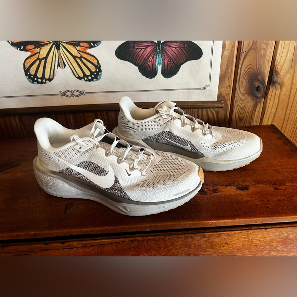 Women’s Nike Pegasus 41 Size 8.5B Color-Phantom/White/Mink Brown - Picture 3 of 6